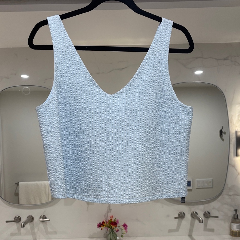 Vuori Light Blue V-Neck Textured Crop Tank